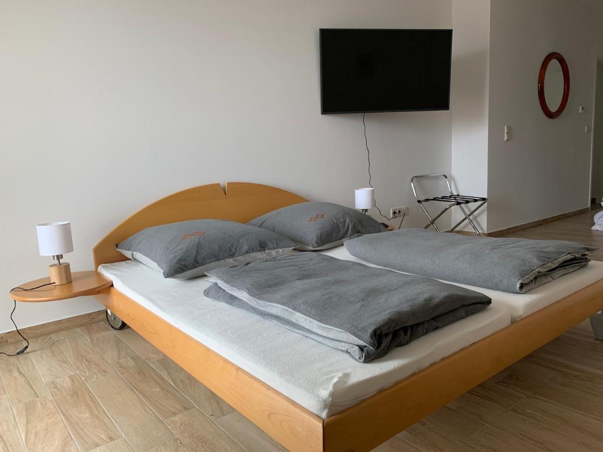 Gaestehaus Residenz Aurora Ξενοδοχείο Friedrichsthal Εξωτερικό φωτογραφία